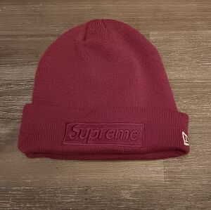 Supreme New Era  Burgundy Knit Beanie